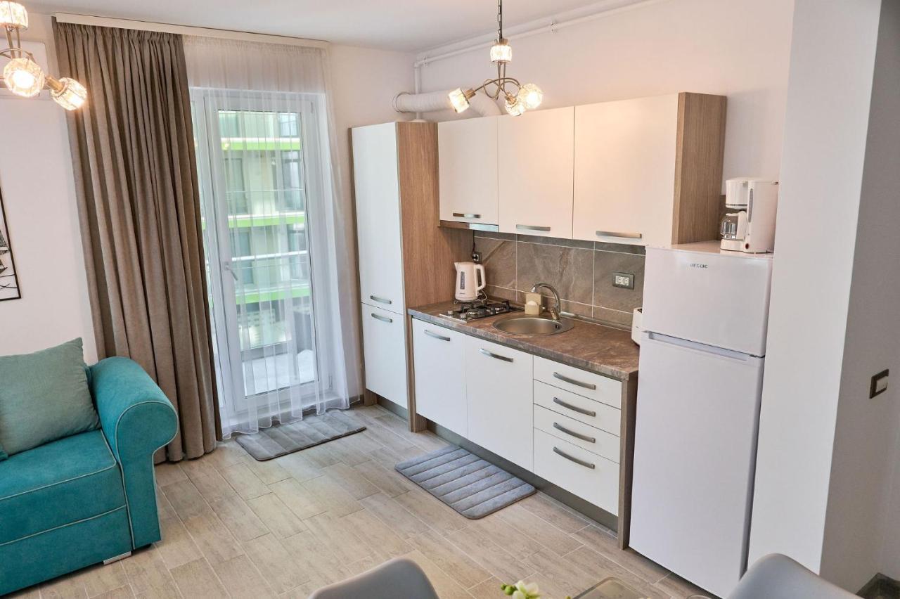 Seastar Apartment - Spa N Pools Beach Resort Mamaia Buitenkant foto